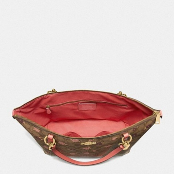 Purse - Picture 5 of 6